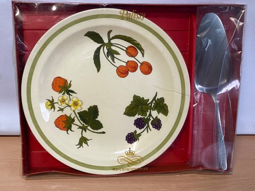 The royal worcester group - the,