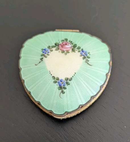 Antique heart shaped - antique, powder