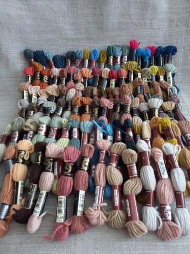 Tapestry wool 102 skeins