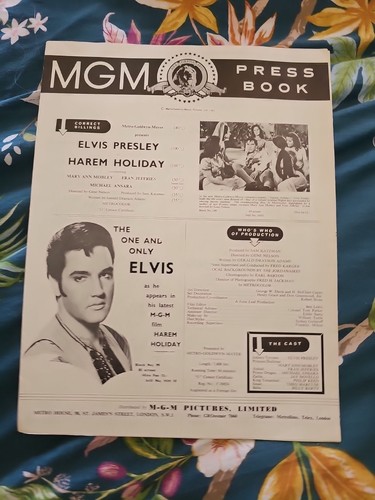 Elvis presley harem holiday - elvis,