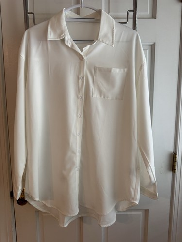 White satin button - button, front