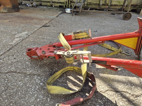 Towing dolly - towing,