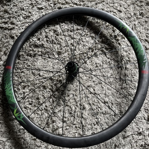 Carbon fibre back - carbon, wheel