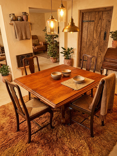 Antique stunning pedistal - stunning,