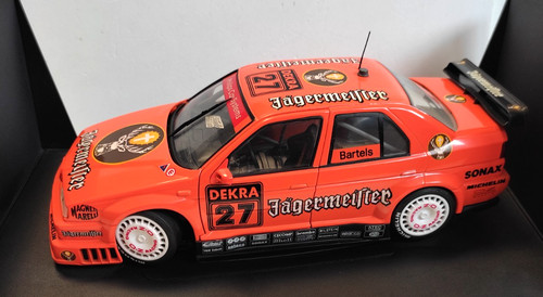 Minichamps auto die cast - 1:18,