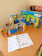 Dinosaur Research  Station