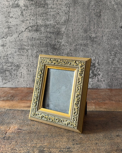 Vintage ornate gold photo - gold,