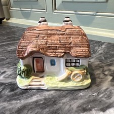 Lovely Ceramic Cottage 3 1/2 inches tall 