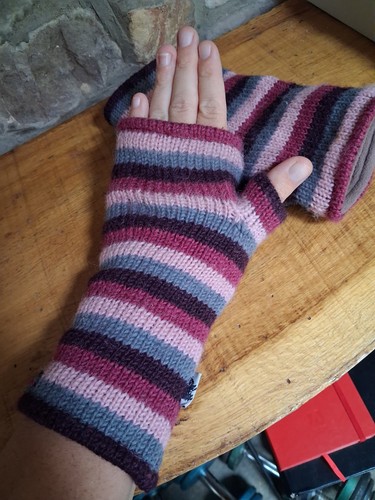 Yak black fingerless gloves - black,