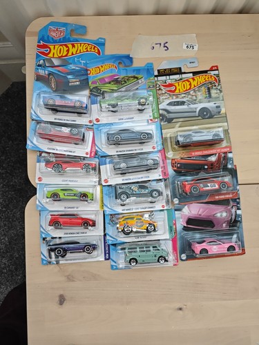 Hot wheels job lot of - -,