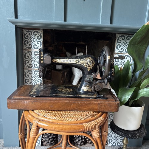 Antique 1895 singer - antique,