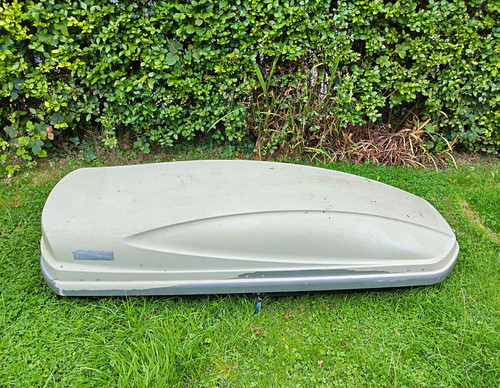 Thule large roof box - large,