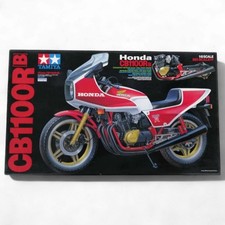 Tamiya Honda Cb1100R B 1/6