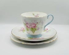 Shelley Bone China Trio: Cup Saucer Side Plate / Pat.: Pink Roses 2573 / Vintage
