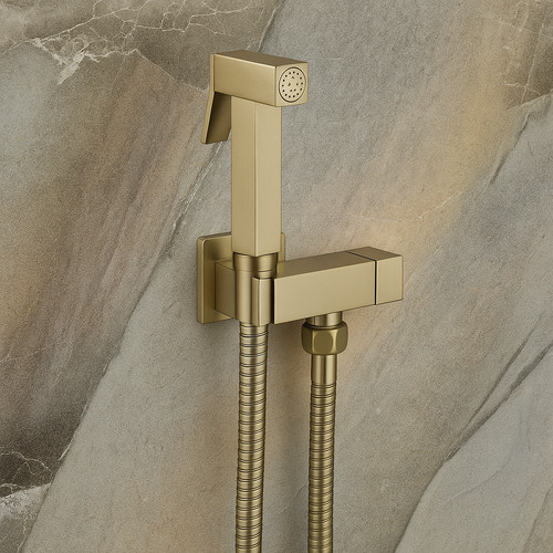 Square brushed brass douche - square,