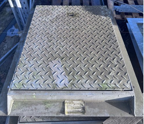 Manhole cover