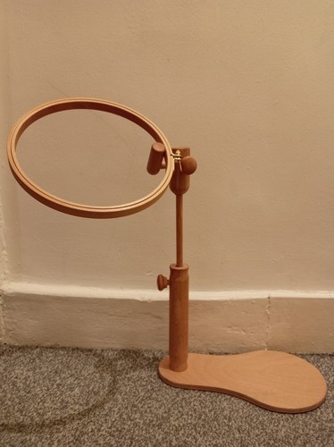 Adjustable wooden embroidery - adjustable,