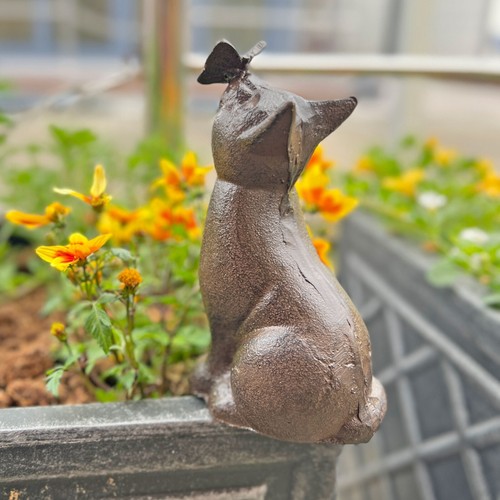 Sitting cat garden ornament - sitting,