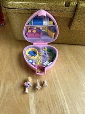 Vintage Polly Pocket Cosy