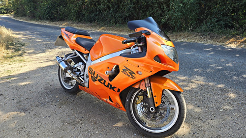 Suzuki gsxr 750cc motorcycle - gsxr,