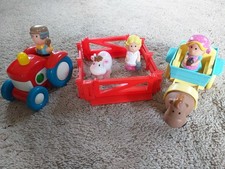 ELC HAPPYLAND TRACTOR WITH FARM ACCESSORIES