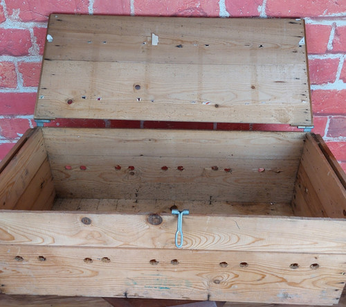 Rustic wooden storage chest - wooden,