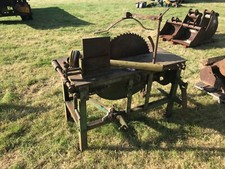 saw bench - tractor pto - close Gatwick - £450 plus vat £540