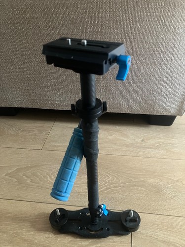 Camera stabiliser steadycam - stabiliser,