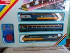 VINTAGE LIMA INTERCITY 125 HIGH SPEED TRAIN IN ORIGIAL BOX. LOOKS TO BE COMPLETE