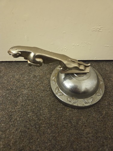 Metal chrome jaguar leaping - metal,