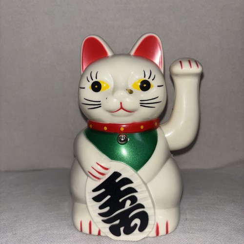 White chinese lucky - ,