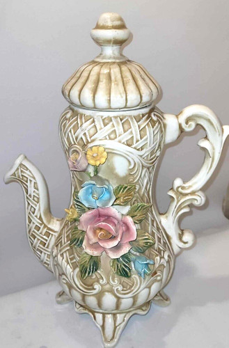 Vintage large capodimonte - vintage,