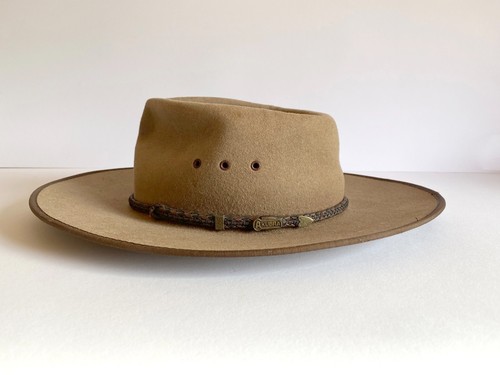 Vintage akubra felt hat made - -,