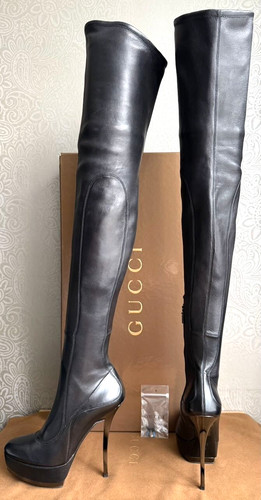 Nwb genuine gucci - genuine,