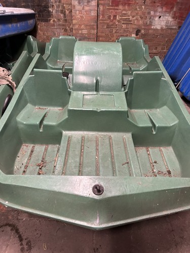 Pedalo boat