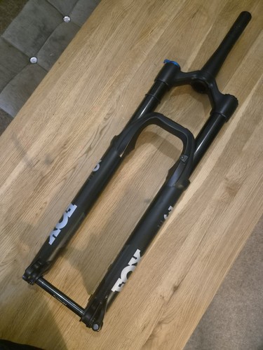 Fox performance float - 29,