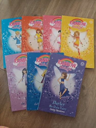 Daisy meadows rainbow magic - daisy,