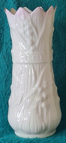 Vintage belleek lily - lily, of