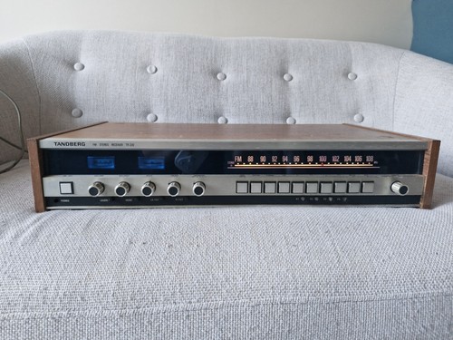 Reduced tandberg tr220 - reduced, am/fm