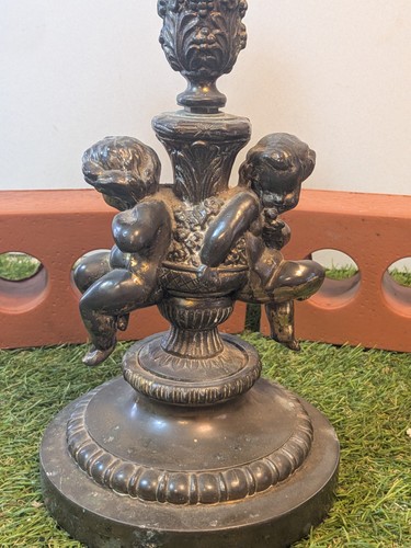 Vintage metal cherub lamp - metal,