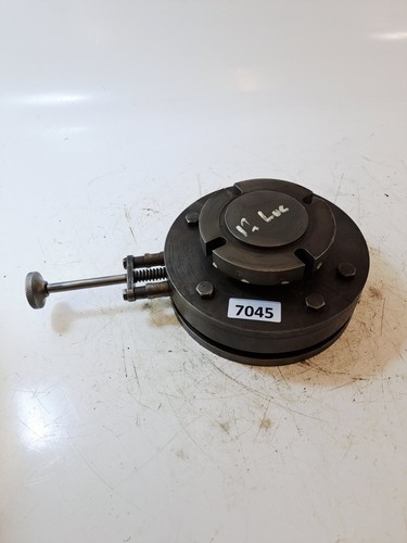Rotary table point lock on - 12,