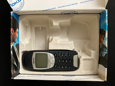 Boxed Retro Nokia 6210 Mobile