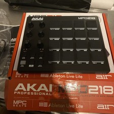 AKAI MPD218 Feature-Packed