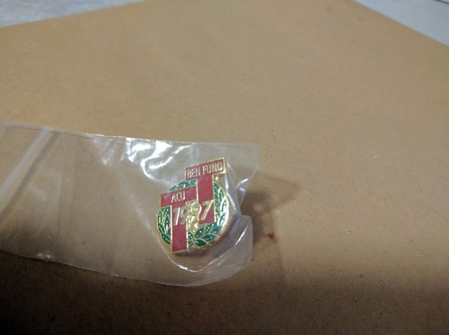 Isle man badge 1997 new - man,