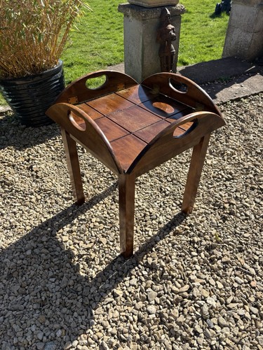 Good quality mahogany butler - good,