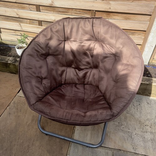Half moon chair - half,