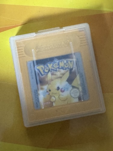 Pokémon yellow version - yellow,