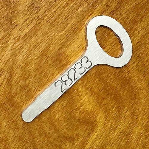 Key for singer simanco 28233 - key,