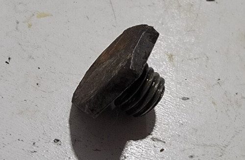 Oil drain plug 1970 - oil,