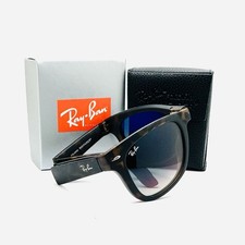 Ray-Ban RB4105 Wayfarer